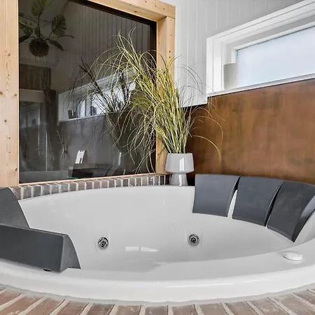 1314-thisted-lyngbakken-14 * Thisted